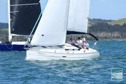 Beneteau Oceanis 323 — Versatile Cruising and Club Racing