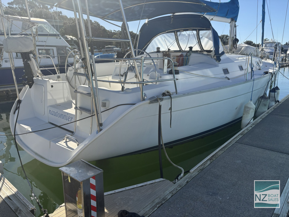 Beneteau Cyclades 43 — Family Cruising at Its Best - Image 3