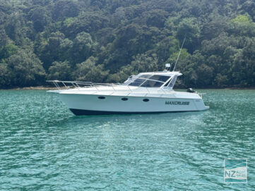 Maxcruise — Genesis 320 – Fast, Fresh and Ready