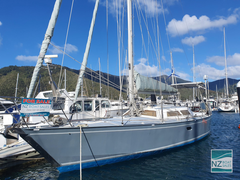 OUMA – 42ft French-built steel cruising yacht