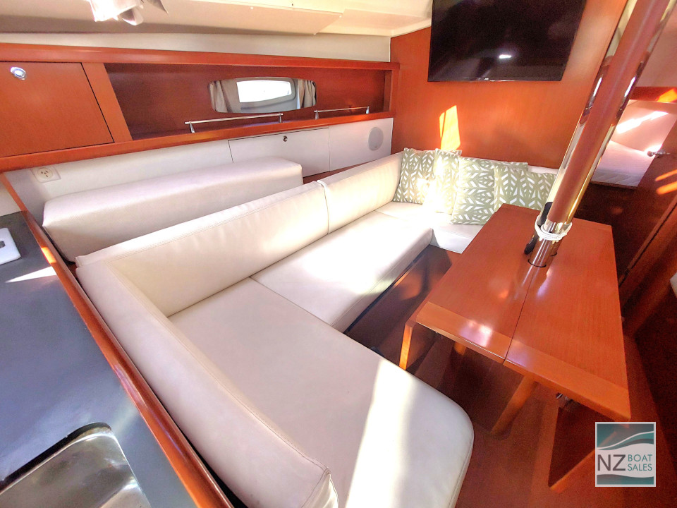 Sailfish — Tidy 2012 Beneteau Oceanis 37 - Image 8