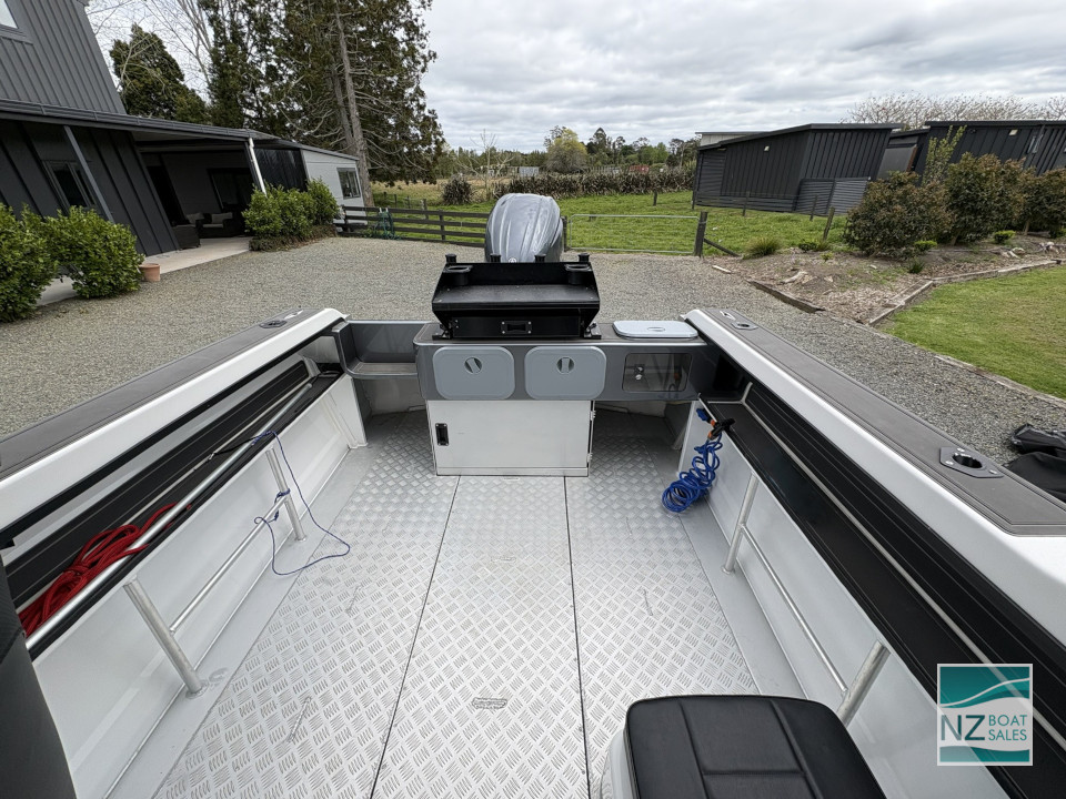 Maverick — 3-Year-Old Lazer Craft 650 – Just 65 Hours - Image 16
