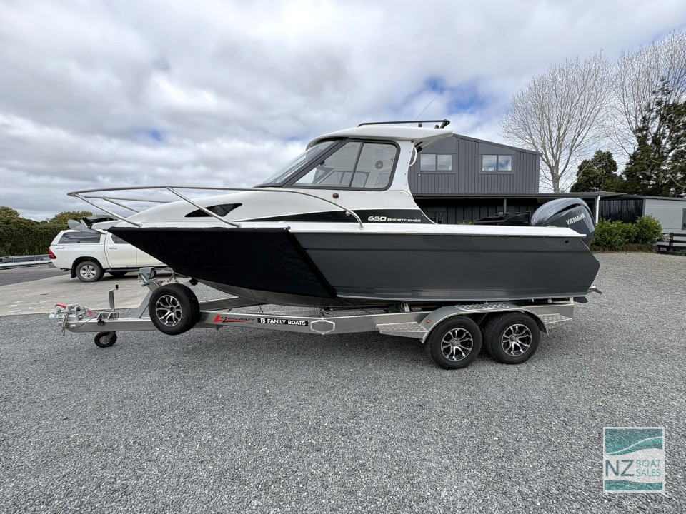 Maverick — 3-Year-Old Lazer Craft 650 – Just 65 Hours - Image 5