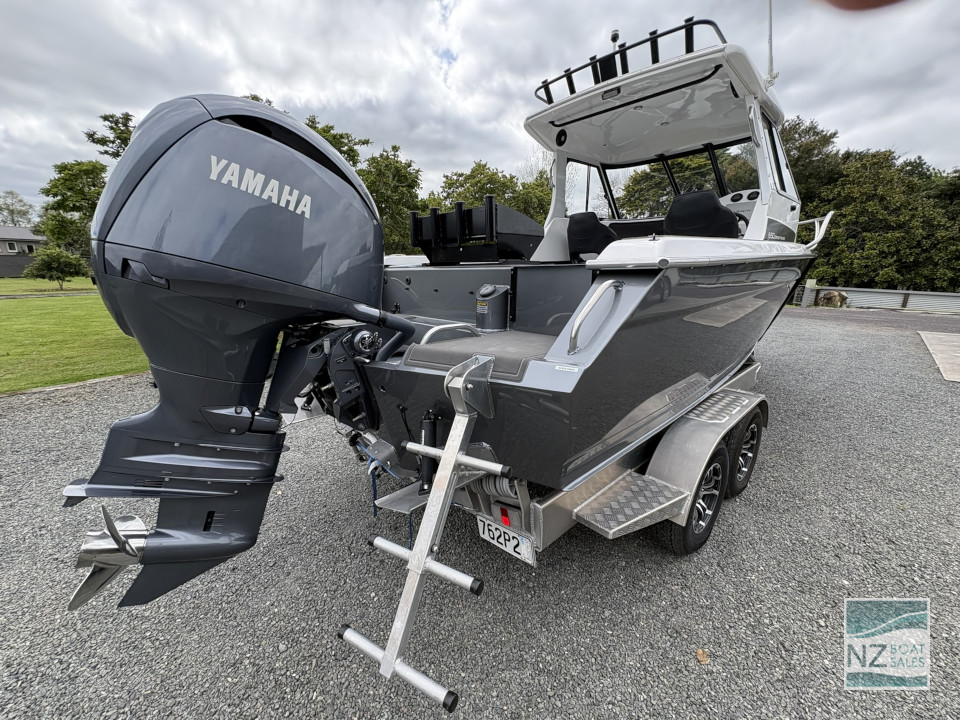 Maverick — 3-Year-Old Lazer Craft 650 – Just 65 Hours - Image 9